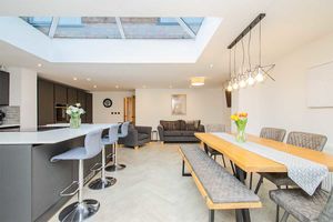 Photo 19- click for photo gallery